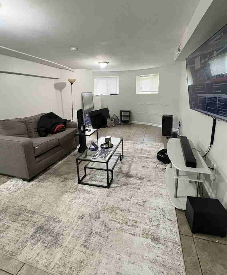 4009 S Calumet Ave #G - Photo 3 of 18
