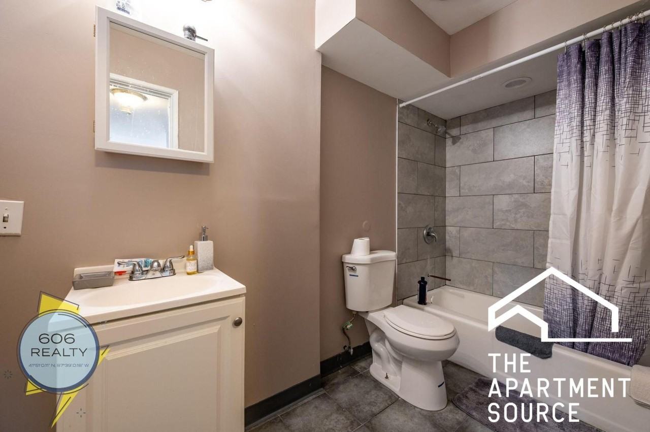 2300 N Harlem Ave #606 - Photo 5 of 12
