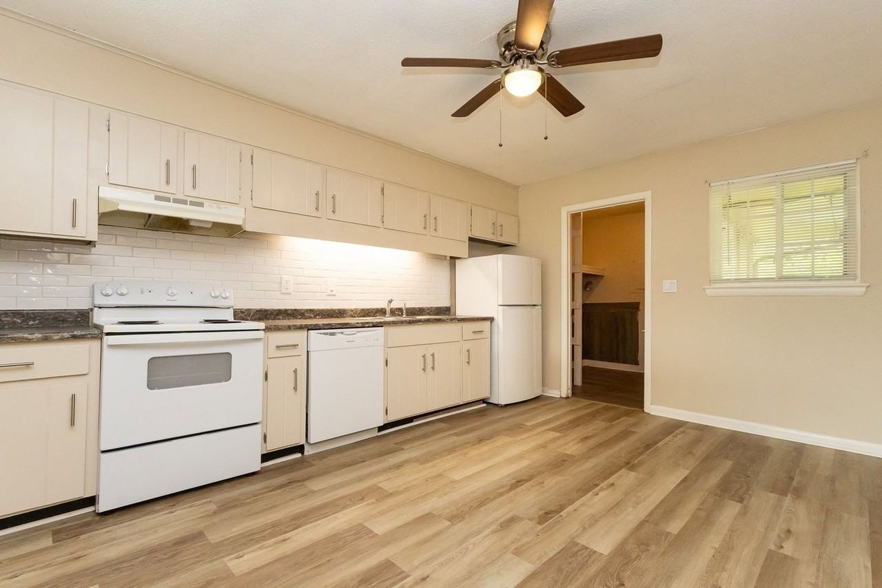 3973 Teakwood Dr #3973 - Photo 2 of 16