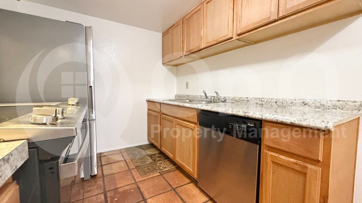 4604 E Riverside St - Photo 4 of 13