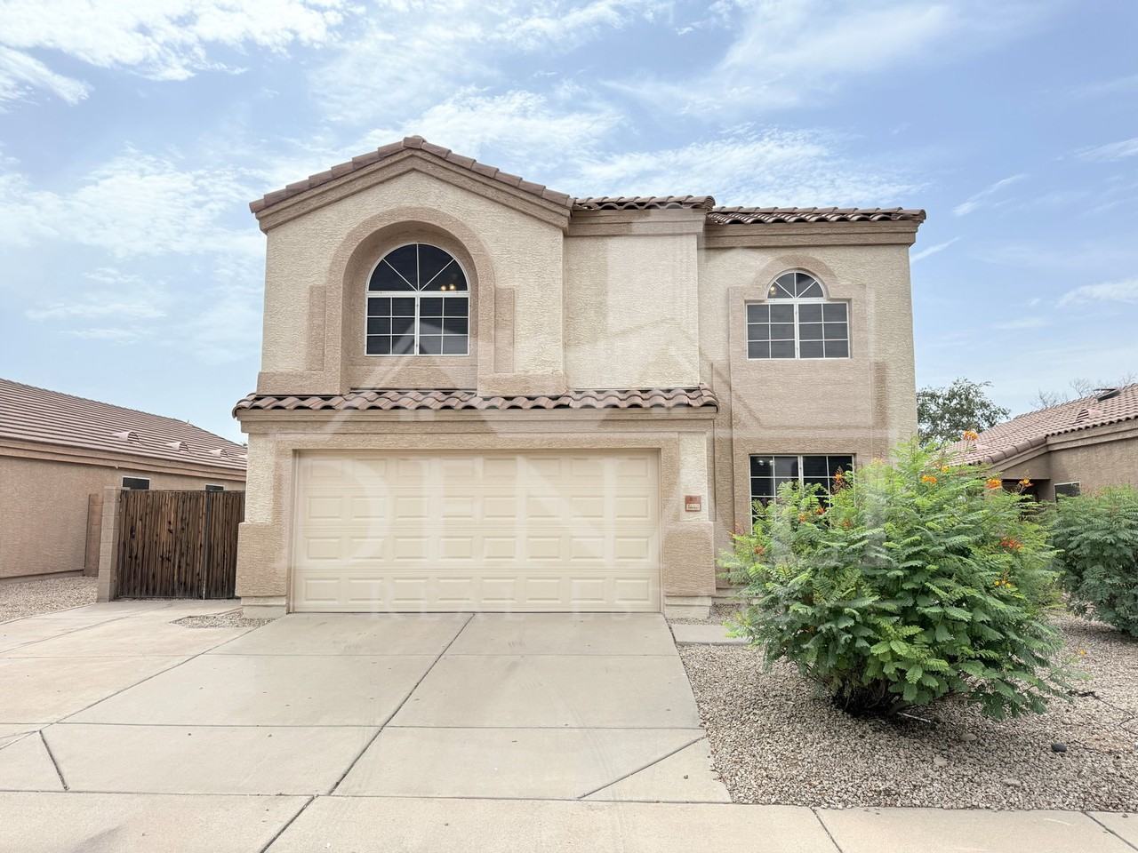 805 S Esmeralda - Photo 2 of 33