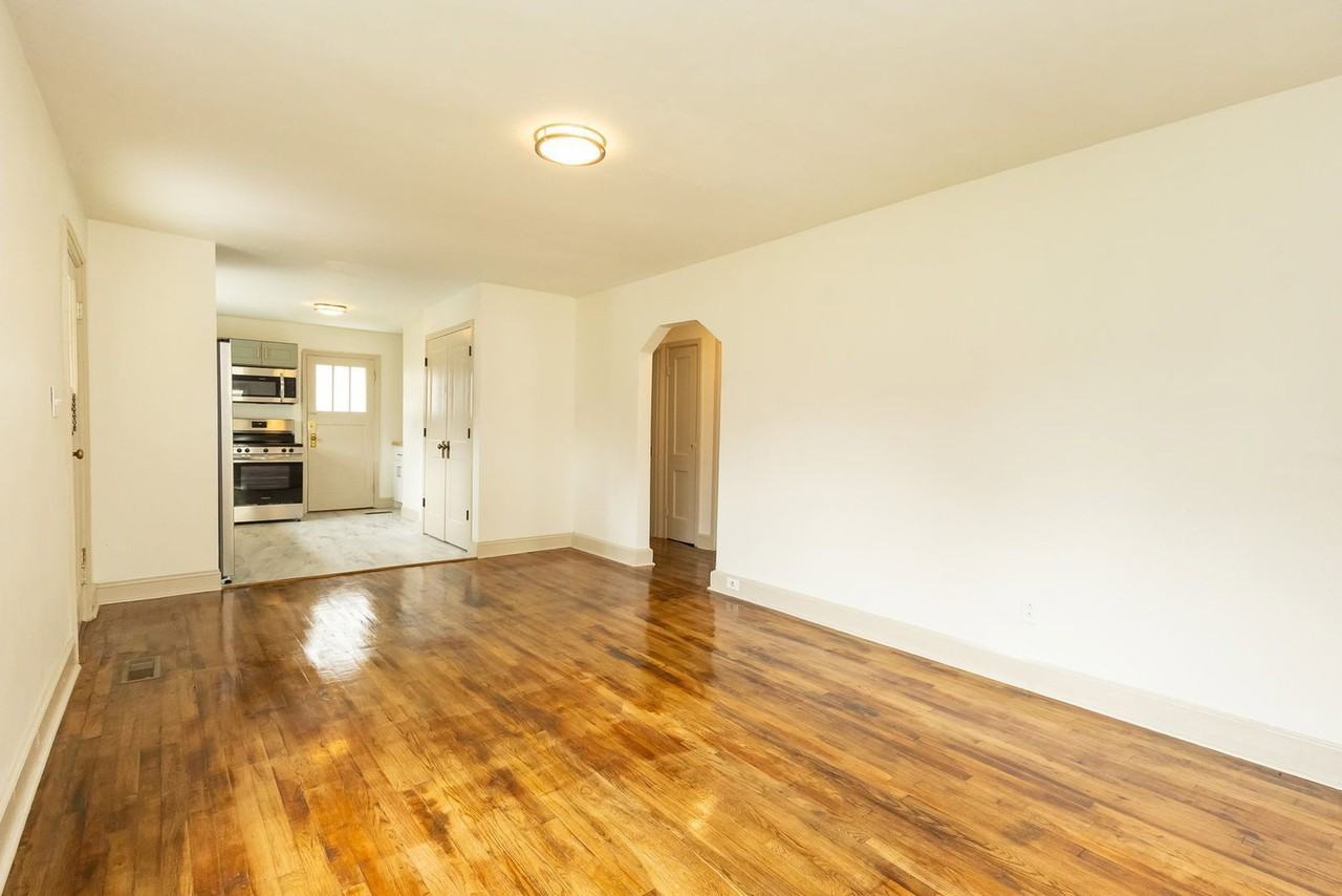 825 Henderson Ave - Photo 3 of 19