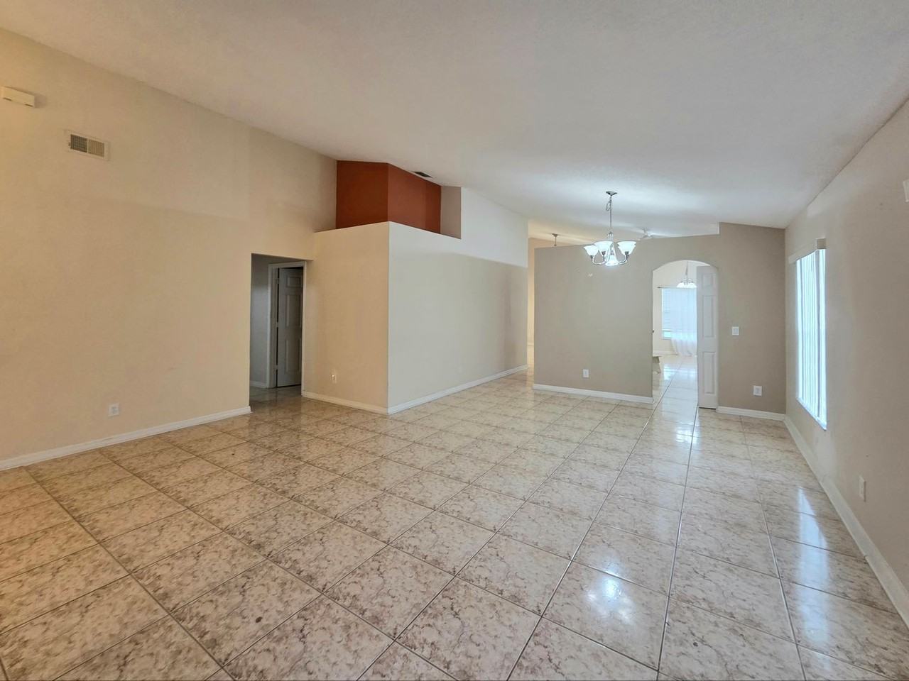 13912 Valleybrooke Ln - Photo 3 of 4