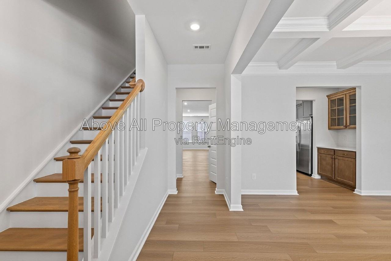204 White Oak Garden Way - Photo 6 of 47