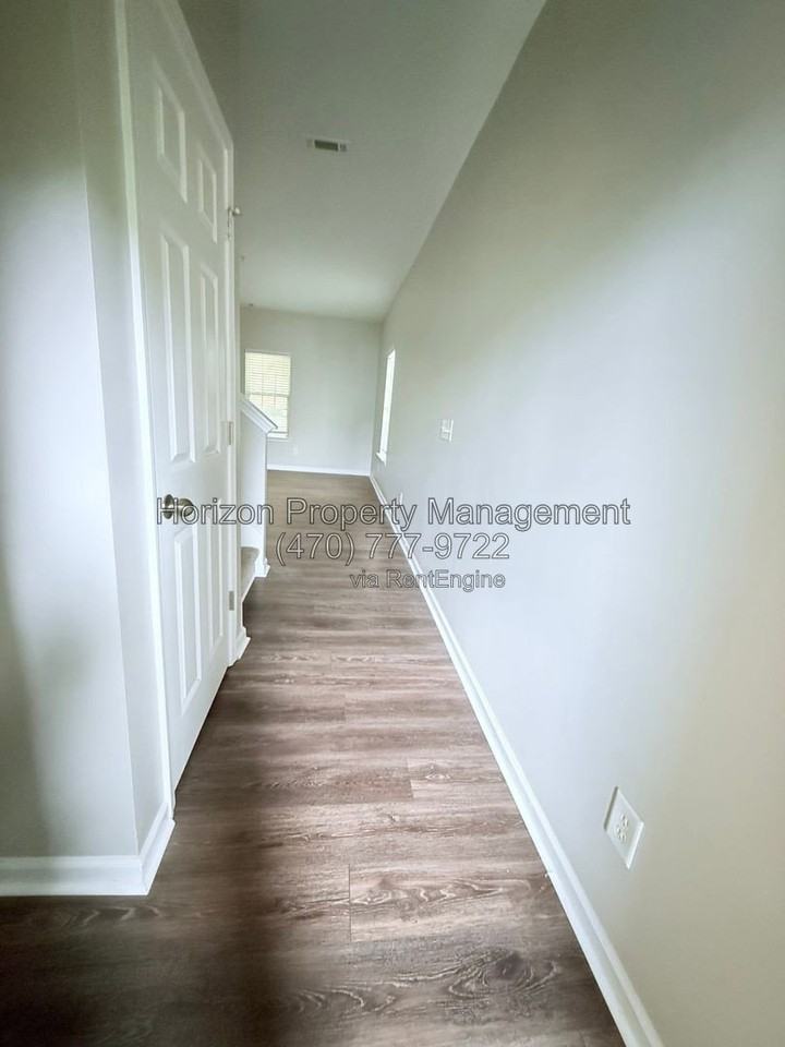 514 Whitney Way - Photo 2 of 29