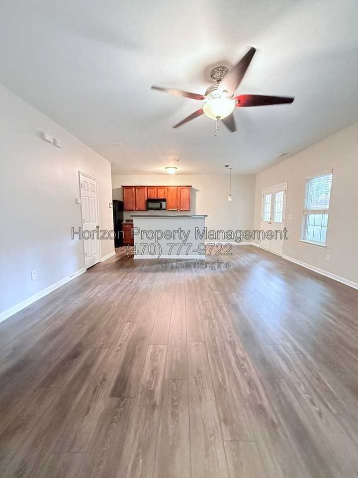 514 Whitney Way - Photo 4 of 29