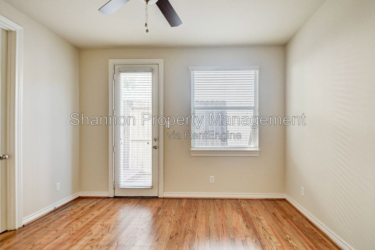 2731 Sherwin St - Photo 6 of 24