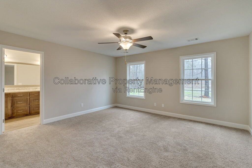 338 Tallulah Bnd - Photo 5 of 21