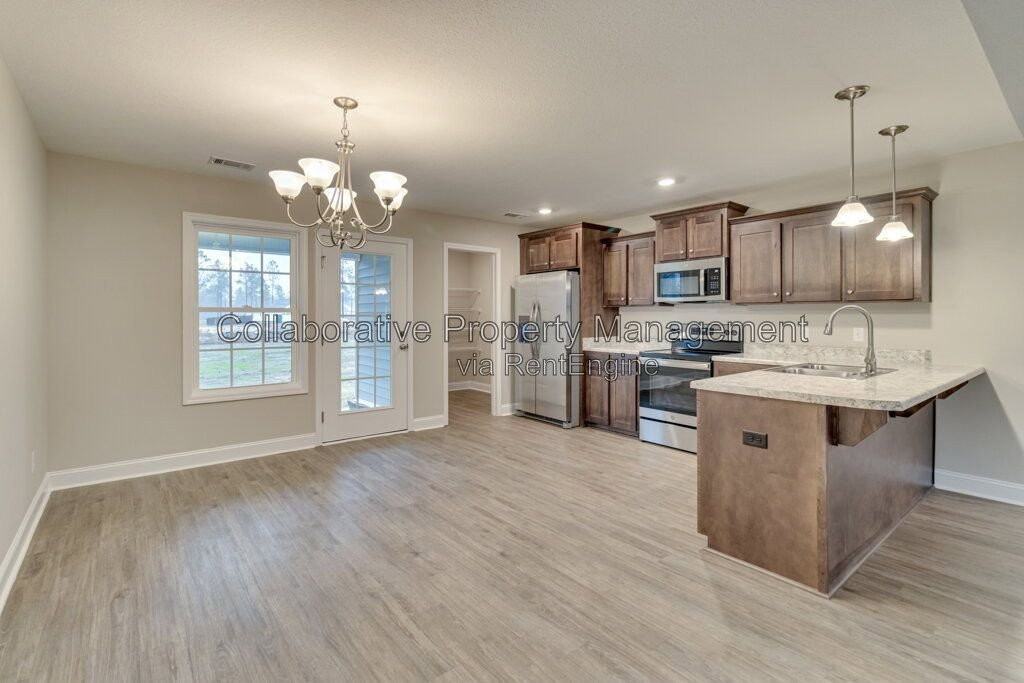 338 Tallulah Bnd - Photo 7 of 19