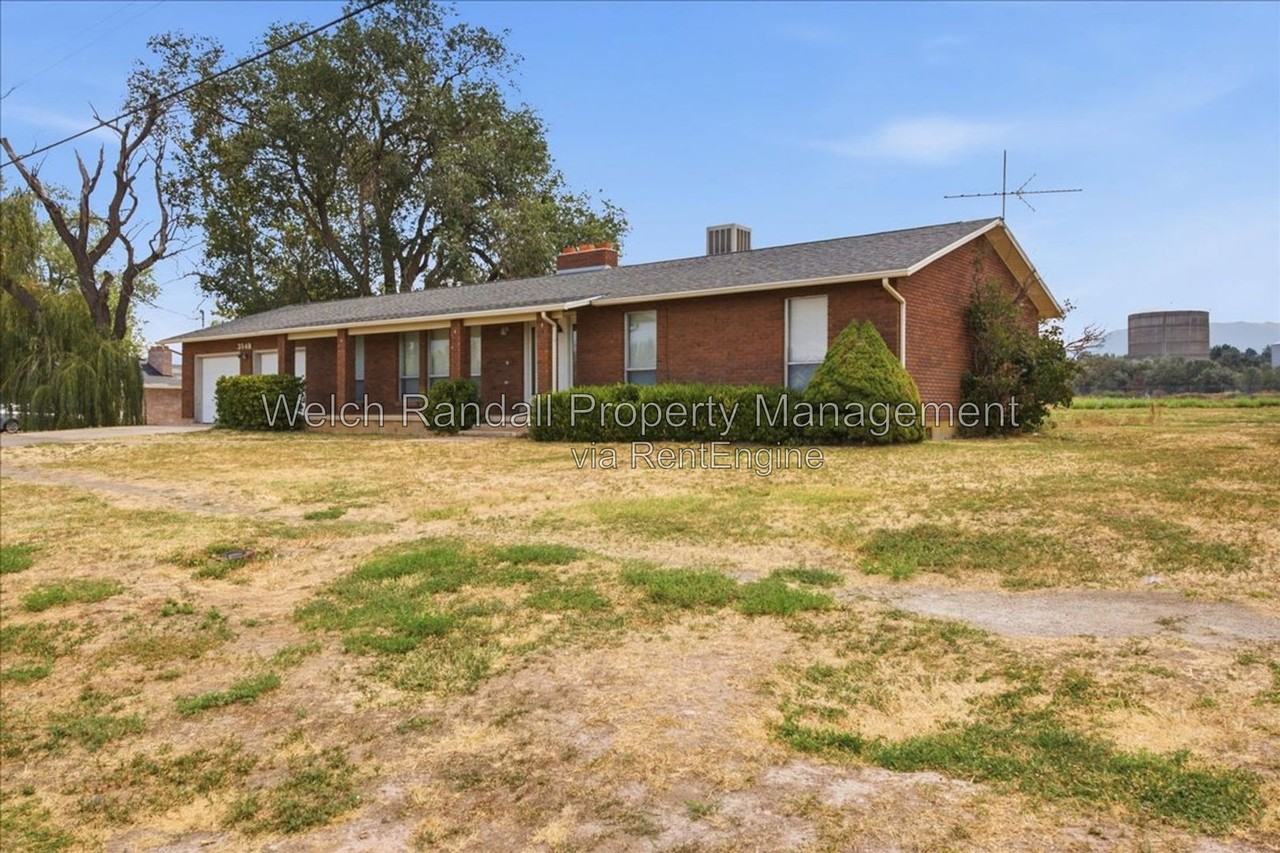 3548 Midland Dr - Photo 2 of 21