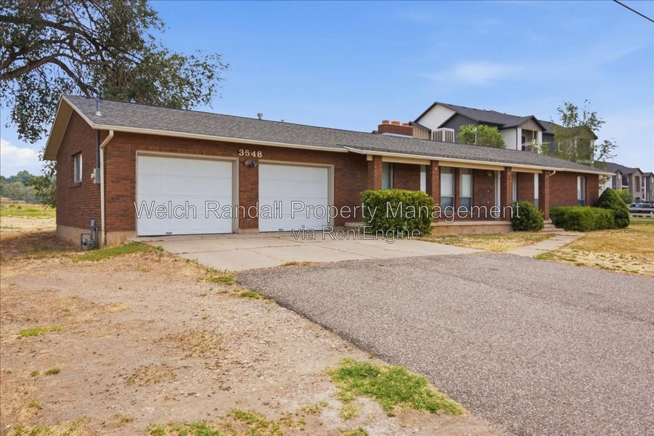 3548 Midland Dr - Photo 3 of 21