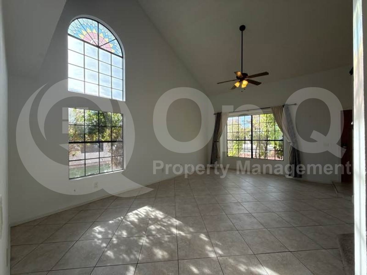 6705 W Wescott Dr - Photo 4 of 29