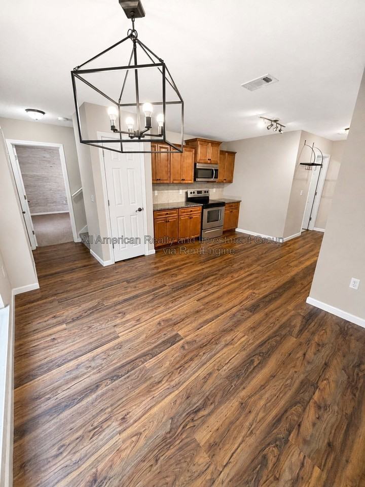 2271 Lewis St - Photo 4 of 14