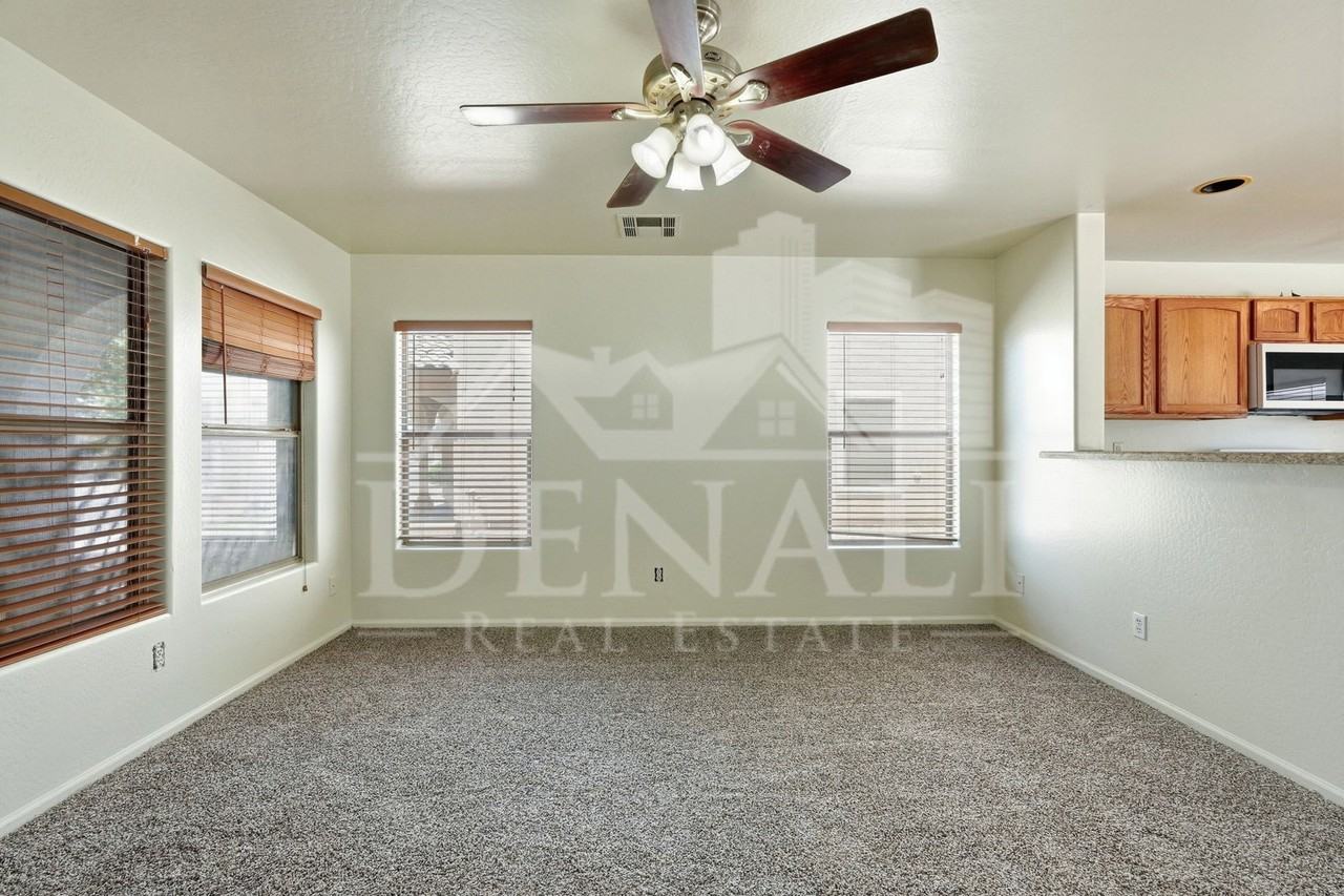 4923 N 108th Dr - Photo 7 of 23
