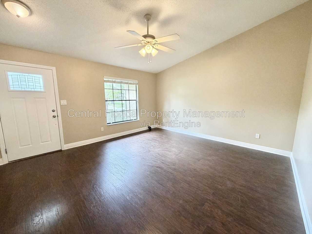 2925 Amroth Pl - Photo 7 of 19