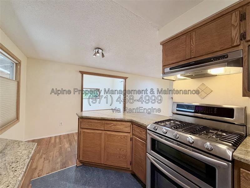 4670 Sw 160th Ave - Photo 6 of 44