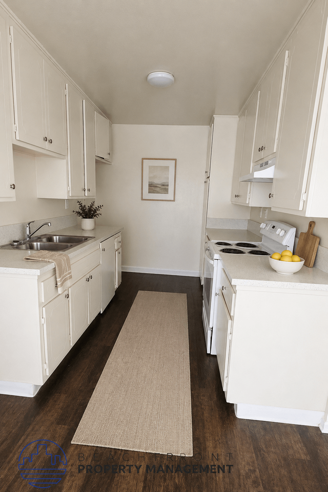 200 W. Arbor Vitae St. - Photo 2 of 23