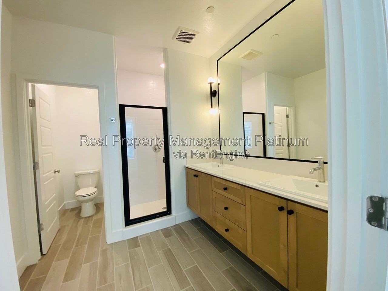 2752 E Tamarind Dr - Photo 6 of 40