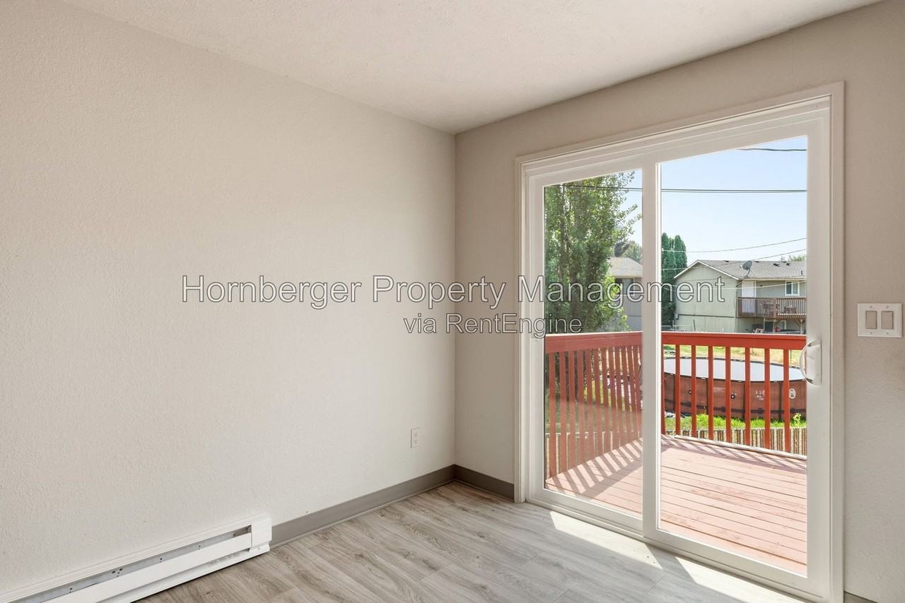 1721 N Glenn Rd - Photo 7 of 30