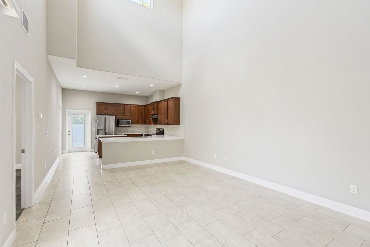 1214 Godavari Way - Photo 3 of 32