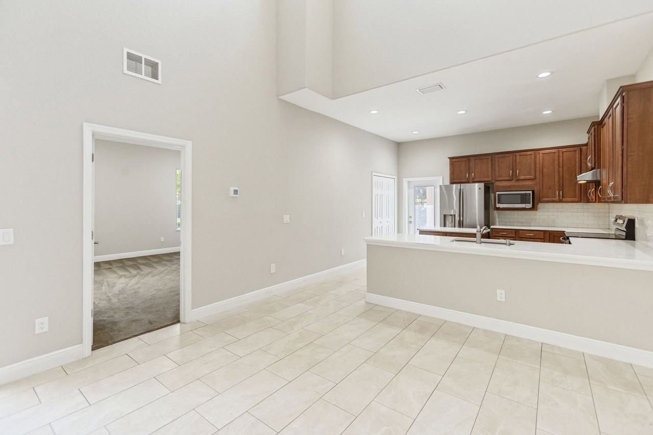 1214 Godavari Way - Photo 5 of 32