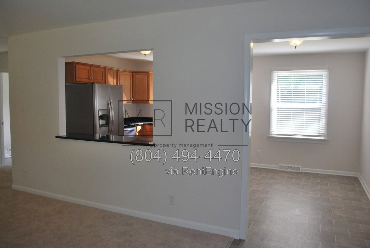 8030 Willow Ave - Photo 4 of 19