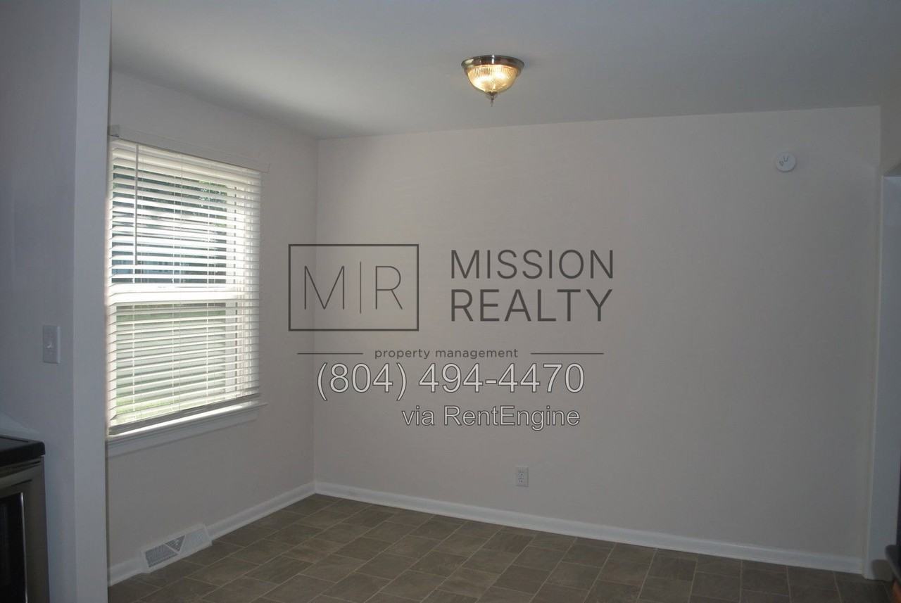 8030 Willow Ave - Photo 5 of 19