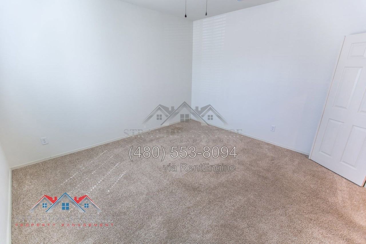 24530 W Flores Dr - Photo 7 of 46