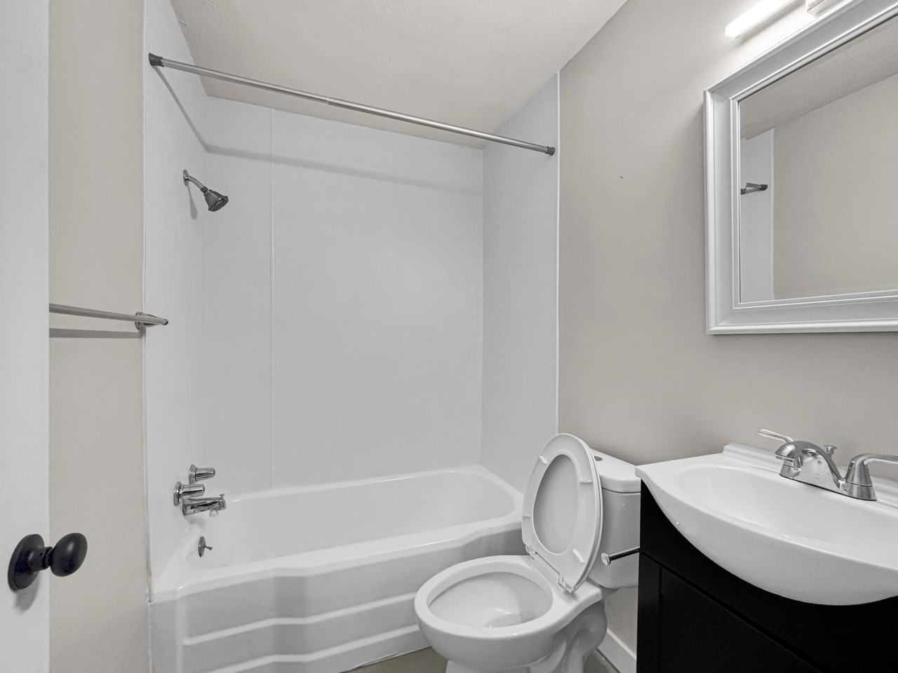 2100 Dawson Ave Ne - Photo 7 of 14
