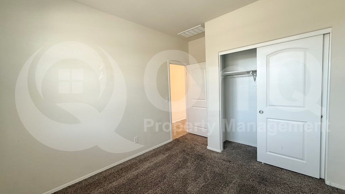 1645 N Westfall Trl - Photo 7 of 35