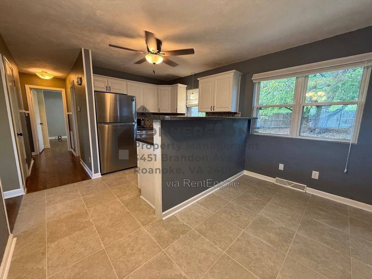 950 Palmer Ave - Photo 5 of 26