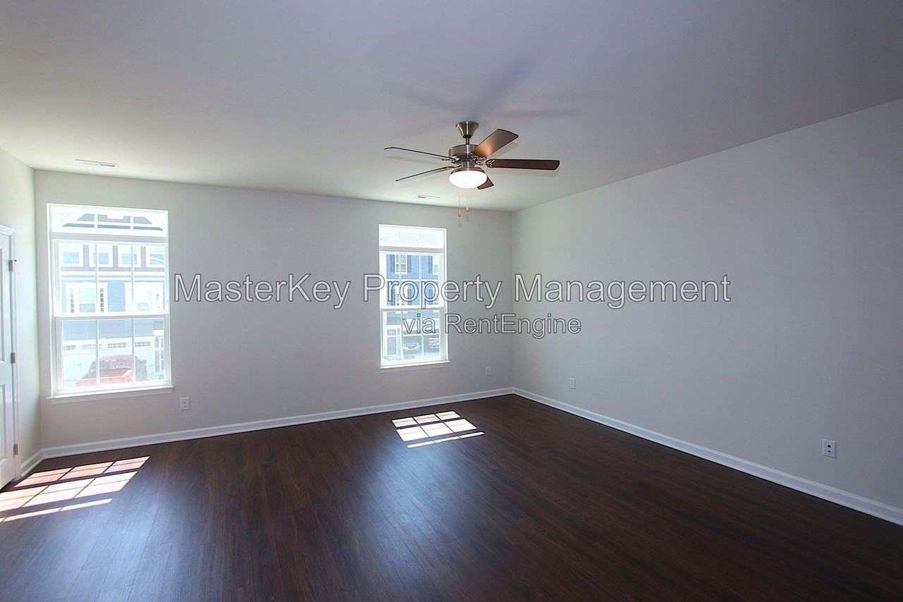 1160 Platform Dr - Photo 4 of 23