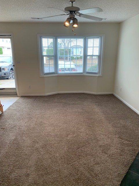2152 Flagstone Ct - Photo 2 of 15