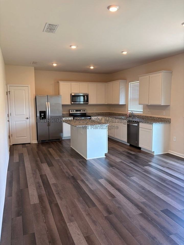 3537 Polygon Pl - Photo 2 of 23