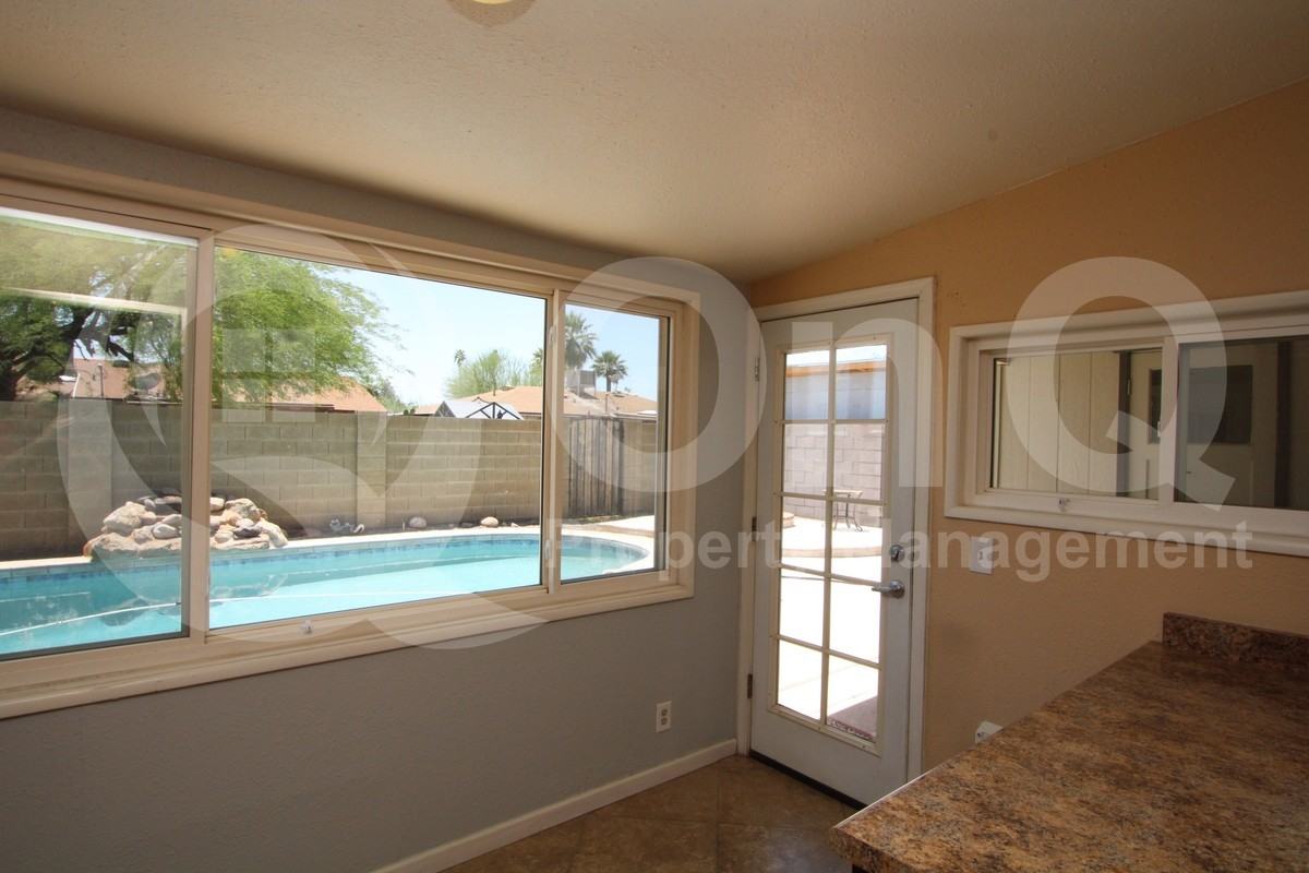 425 E Continental Dr - Photo 7 of 21