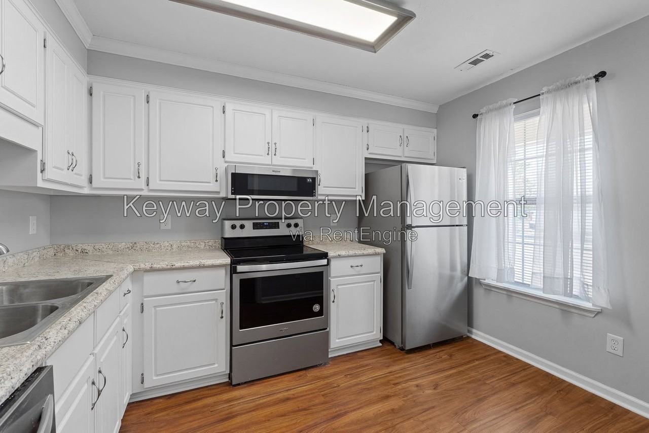 18 Fowkewood Ct - Photo 6 of 23