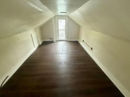 featured image of 1052 Yale St #3
