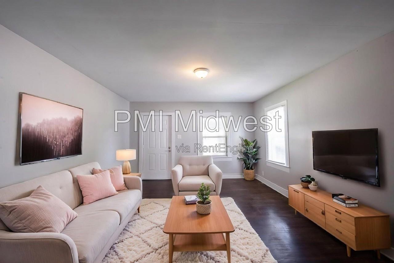 3139 Guilford Ave - Photo 4 of 27