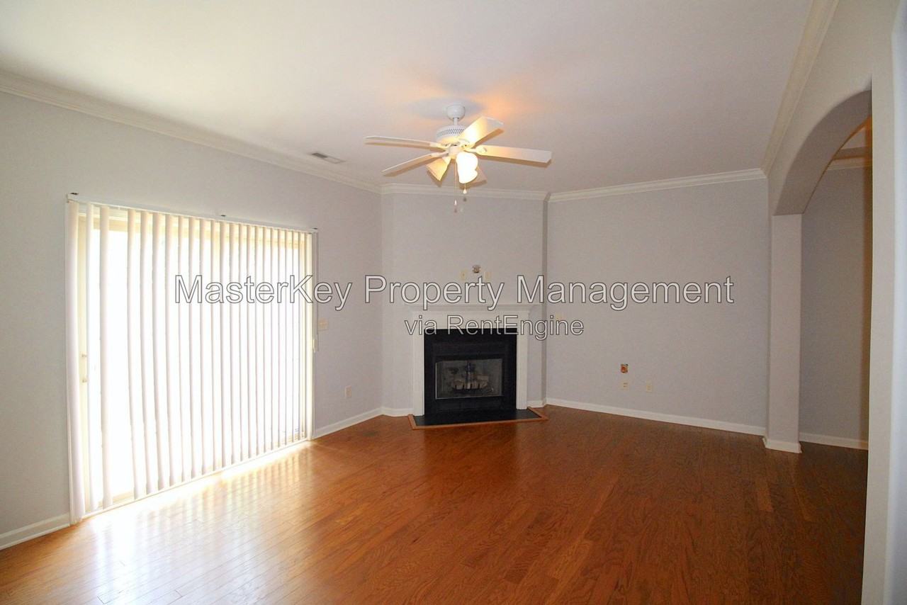 533 Matheson Pl - Photo 4 of 20
