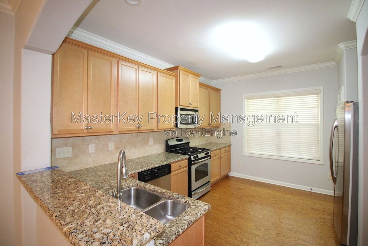 533 Matheson Pl - Photo 7 of 20