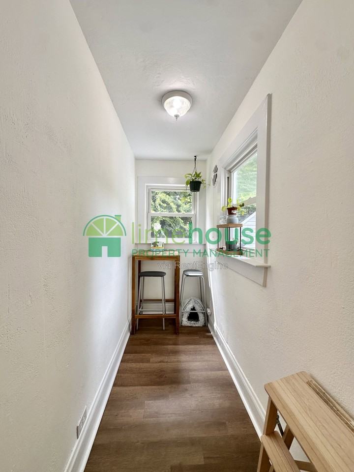 2835 Somme Ave - Photo 6 of 13