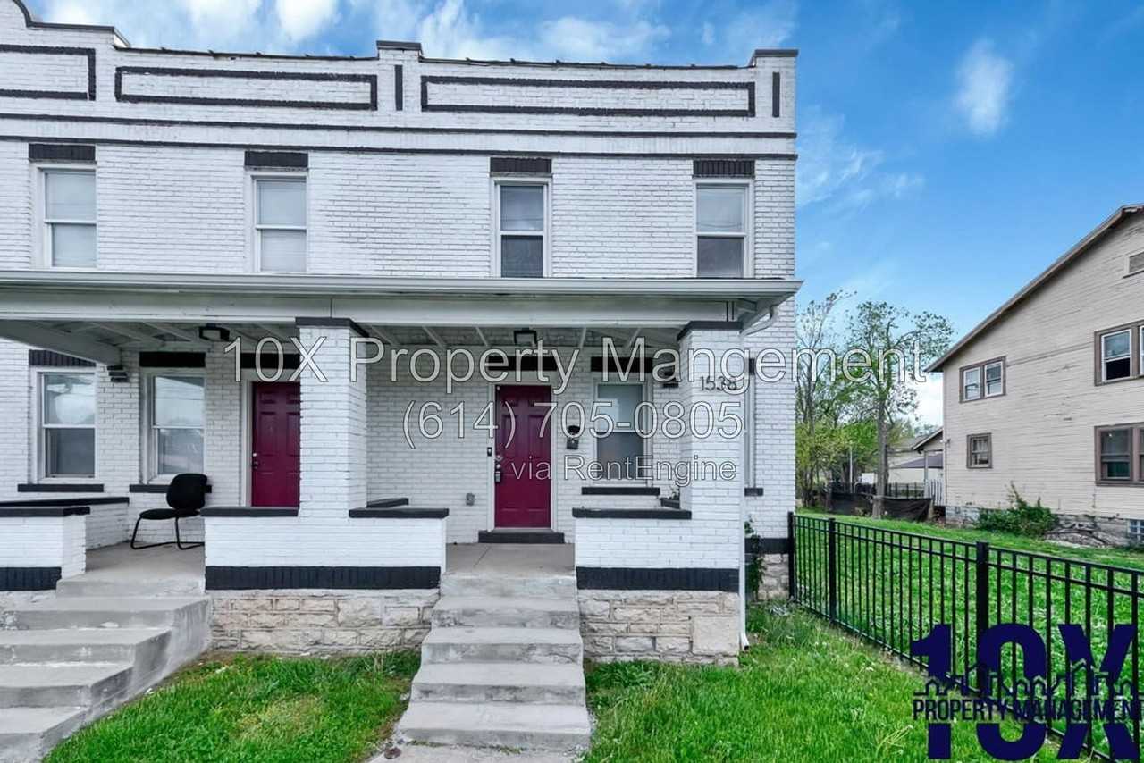 1536 E Livingston Ave - Photo 3 of 49