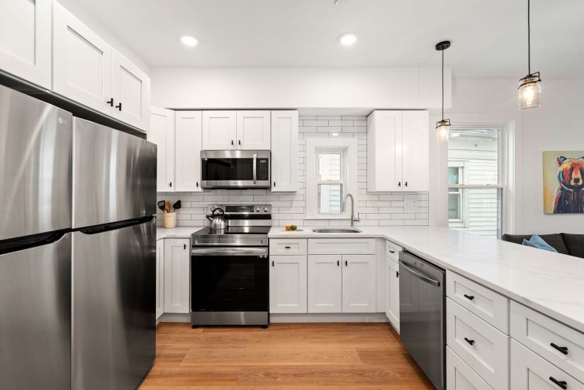 1 Bed / 1 Bath Apartment in Jamaica Plain - Photo 6 of 12