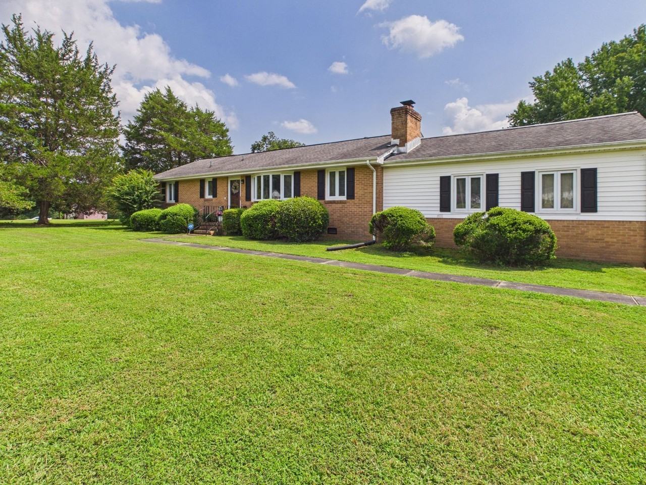 11625 Reedy Branch Rd - Photo 2 of 44
