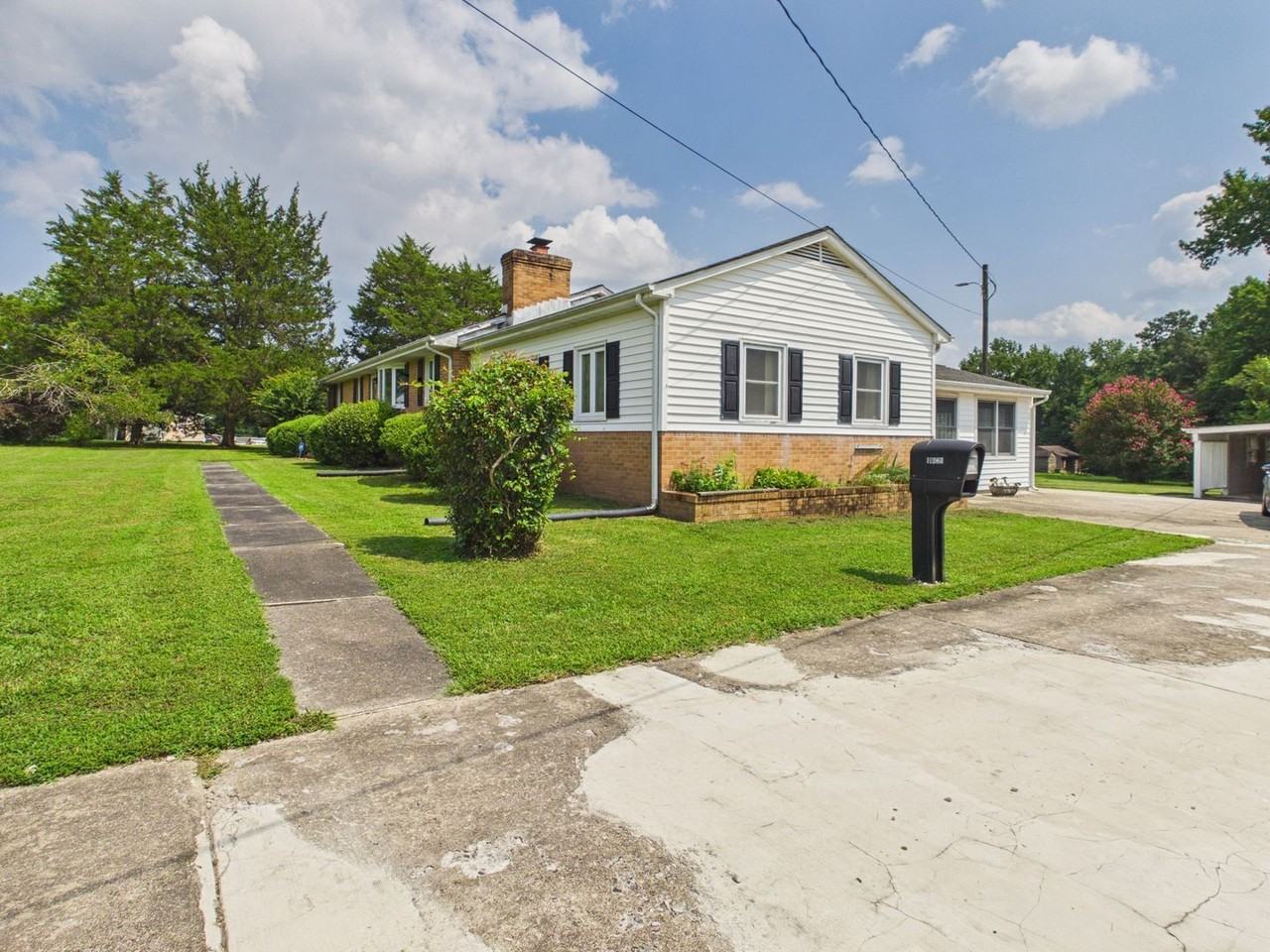 11625 Reedy Branch Rd - Photo 3 of 44