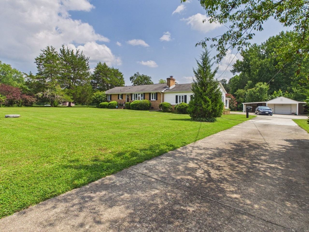 11625 Reedy Branch Rd - Photo 4 of 44