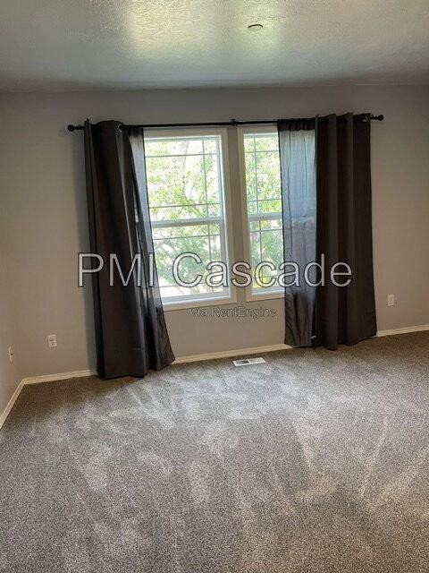 2449 Tolmie Ave - Photo 5 of 22