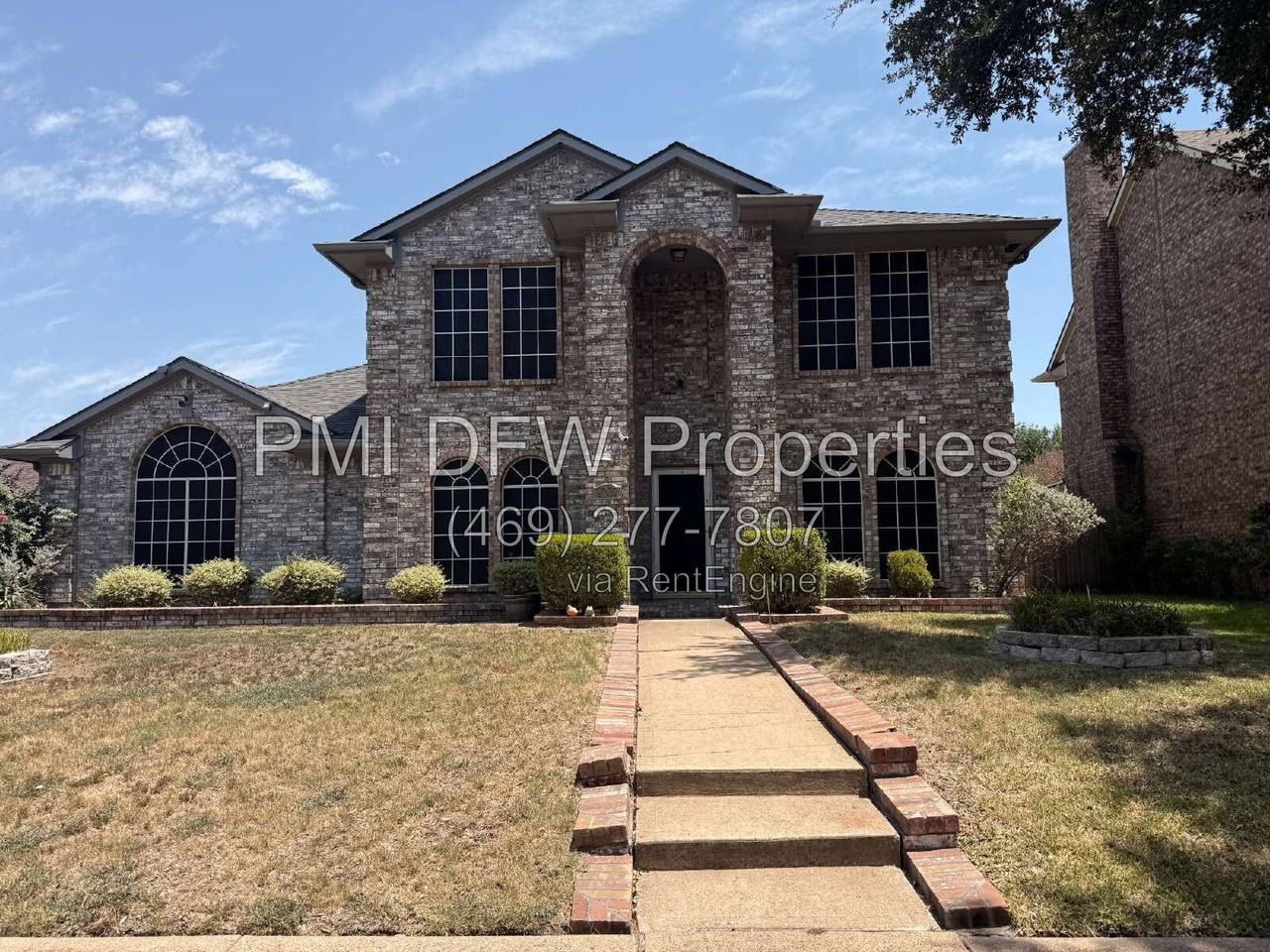 2332 Boardwalk Dr