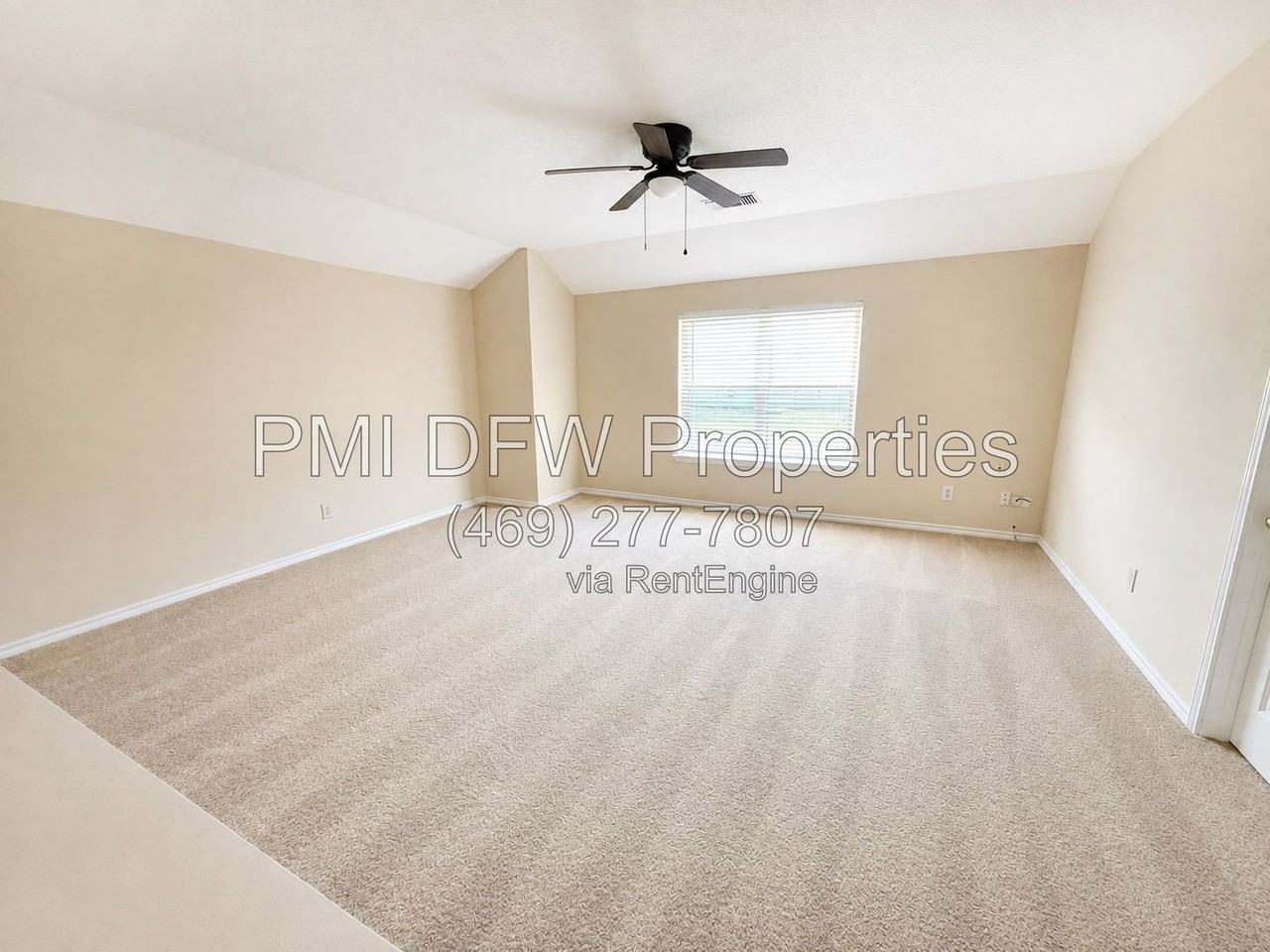 2332 Boardwalk Dr - Photo 4 of 14