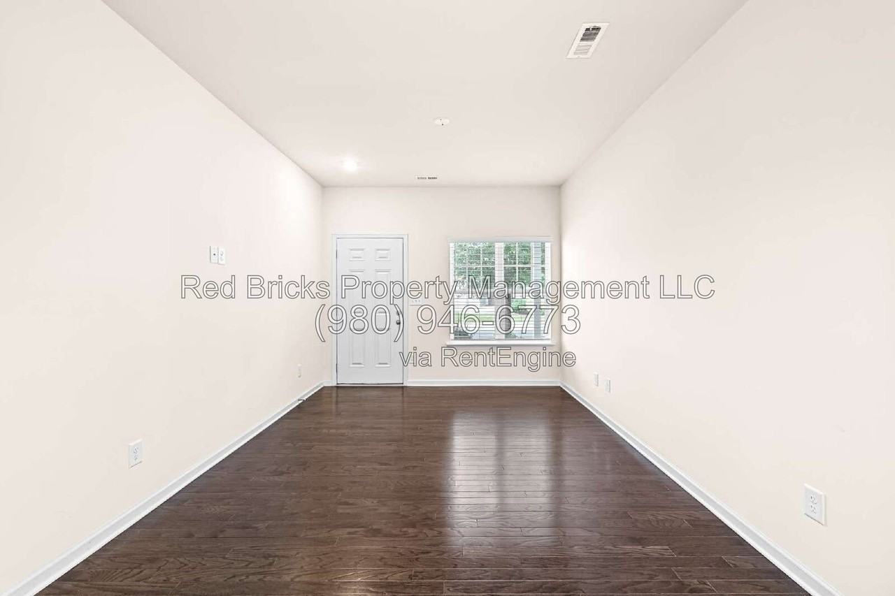 13561 Browhill Ln - Photo 3 of 19